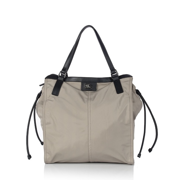 Burberry Handbags - Burberry Nylon Packable Buckleigh Tote